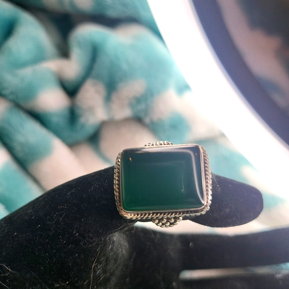 Sterling silver Green Ongx faced gemstone - Picture 1 of 2